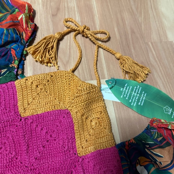 FARM Rio Multicolor Tropical Top - Picture 5 of 8